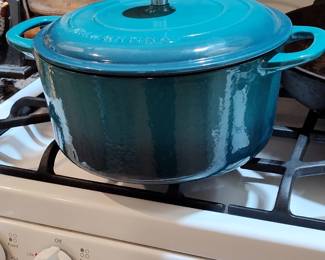 Enamel cast iron pot Italian