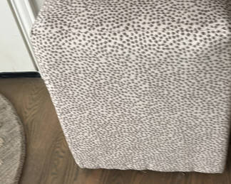 Lot 51: Upholstered Cube Ottoman, Decorative Vases with Greenery, and Table Lamp