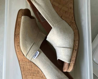 Lot 208: Two Pairs of TOMS and Jack Rogers Sandals