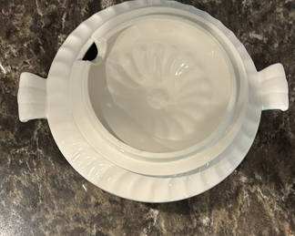 Lot 80: White Ceramic Soup Bowl and Assorted Measuring Cups
