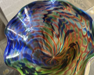 Lot 29: Art Glass Bowl and Round Glass-Top Side Table