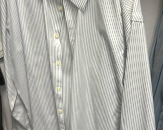 Lot 155: Men’s Button-Down Dress Shirts