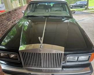 Beautiful 1987 Rolls Royce - Silver Spur - 6.75 L V/8 Odometer approx. 135,400 mi VIN # SCAZN02AX HCX21832 Price and offer information will be forthhcoming in the next few weeks