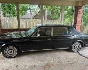Beautiful 1987 Rolls Royce - Silver Spur - 6.75 L V/8 Odometer approx. 135,400 mi VIN # SCAZN02AX HCX21832 Price and offer information will be forthhcoming in the next few weeks