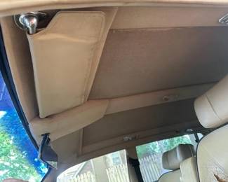 Beautiful 1987 Rolls Royce - Silver Spur - 6.75 L V/8 Odometer approx. 135,400 mi VIN # SCAZN02AX HCX21832 Price and offer information will be forthhcoming in the next few weeks