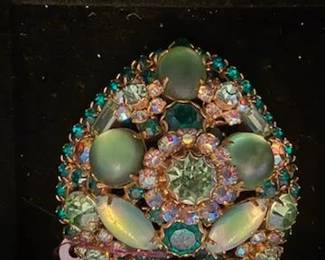 Some of the 1,000's of pieces of Fine Jewelry to Fabulous Vintage Costume, Necklaces to Earrings to Brooches to Tiffany to (Names like Napier's, Monet,Trifari, So Very Much More Jewelry to Follow!