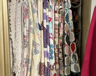 Vintage quilt bedspread and vintage handmade crochet bedspread/tablecloth