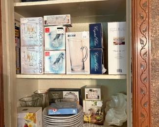 Various Crystal / Glass serving Platters Bowls, etc 