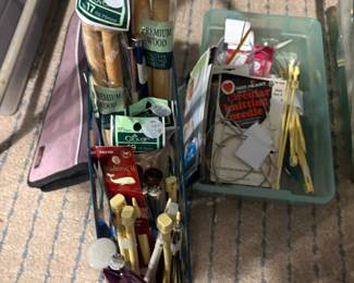Knitting needles 