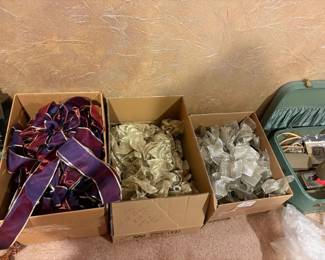 Misc Bows-- Wedding / Christmas / ETC 