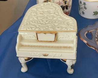 Piano Music Box By The San Francisco Music Box Company
