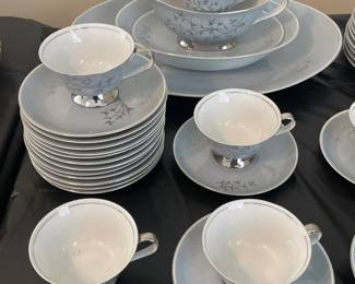 "Belmar" China Set By Arlen Fine China (Japan)