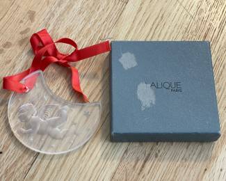 Lalique Crystal Christmas Ornament W/ Box Collection