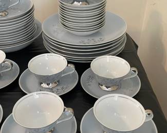 "Belmar" China Set By Arlen Fine China (Japan)