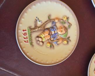 W. Goebel "The Little Mountaineer" 1977 Annual Plate