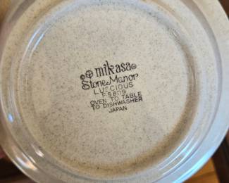 Mikasa Strawberry Festival Dinnerware Set EB801