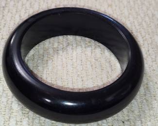 Vintage Black Lucite Bangle Bracelet