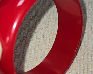 Vintage Cherry Red Bakelite Bangle Bracelet