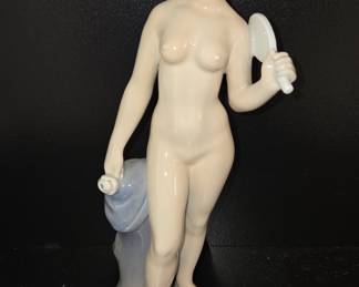 Royal Copenhagen Porcelain Figurine "Girl with Mirror"