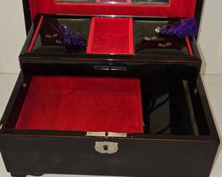 Vintage Japanese Lacquer Musical Jewelry Box with Floral Motif