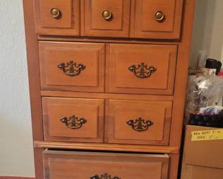 Bassett bedroom furniture 