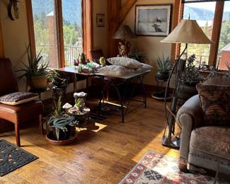 Metal tables, lamp and sofa 