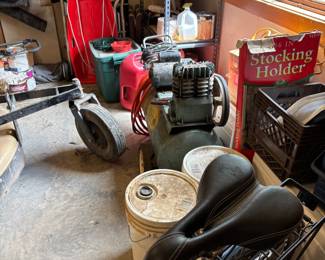 Garage, Bikes and compressor 