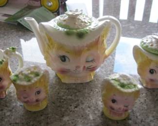 CAT TEA POT SET