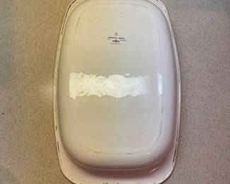 F52 - $65. Corningware Cornflower Blue Lot. Petite Pan (no lid), 1 qt. w/ lid, 1.5 qt w/ lid, 1.75 qt w/ lid, 10" w/ lid, Coffee Pot, Roaster, (One lid has a chip)