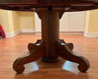F54 - $40. Solid Wood Pedestal Base Table. Top has significant issues cracking / splitting.