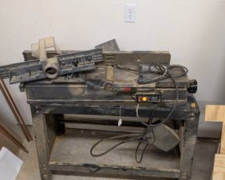 F90 - $100. Sears Craftsman Model 115.120680 6" Jointer/ Planer. Motor works & spins but the belt is not connected to the wheel.