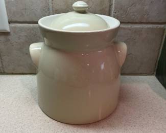 F74 - $75. Pfaltzgraff Cappuccino. 22 Pcs.