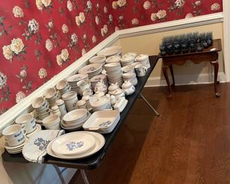 F70 - $450. Pfaltzgraff Yorktowne. 153 Pieces.