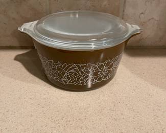 F72 - $75. Set of 3 Pyrex Bowls "Woodland" Pattern. With lids.