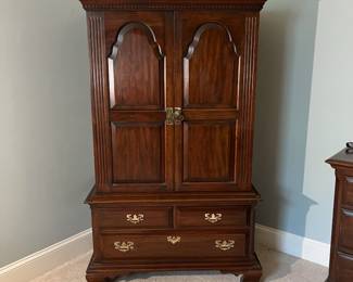 F26 - $250. Pennsylvania House Wardrobe. Solid wood - excellent condition. Measures 39.5" wide x 21.75" deep x 64.5" tall.