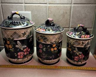 F36 - $65. Vintage Jardiniere by Tracy Porter. Set of 3 Canisters. 9.5", 10.5" x 12".