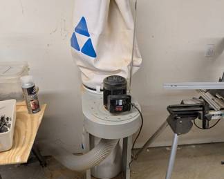 F95 - $200. Delta Shopmaster Dust Collector. Model AP400. 1 hp. Works great.