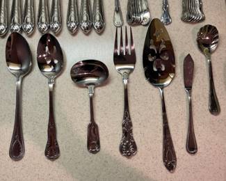 F69 - $80. Wallace Stainless Flatware - MIXED BAG of Patterns.