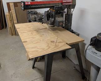 F91 - $100. Craftsman 10" Radial Arm Saw Contractor Series. Works!