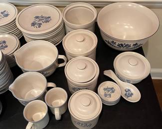 F70 - $450. Pfaltzgraff Yorktowne. 153 Pieces.