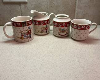 F20 - $250. Charlton Hall by Kobe Japan. "Classic Traditions" Christmas Pattern.