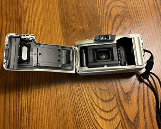 F39 - $80. Olympus Stylus Zoom 140. Tested & Works.