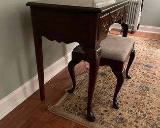 F58 - $225. Pennsylvania House Vanity & Bench. Measures 38" x 19" x 30.25". Bench measures 22" x 17.5" x 17" tall.