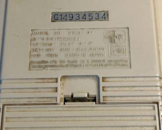 F38 - $50. 1989 Nintendo Game Boy. Powers On.