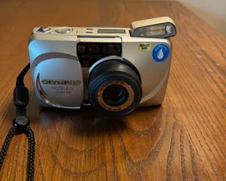 F39 - $80. Olympus Stylus Zoom 140. Tested & Works.
