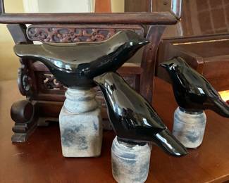 Black ceramic bird decor