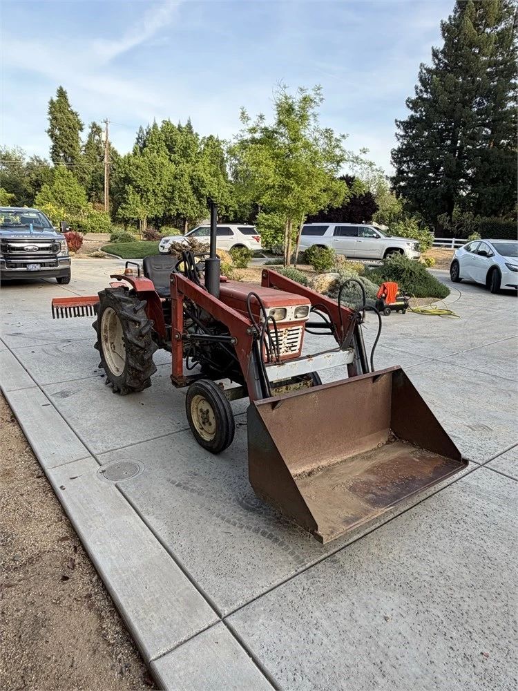 Yanmar YM1700 Diesel Compact Tractor With Front Loader