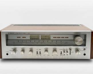 Vintage Pioneer SX750 Stereo Receiver