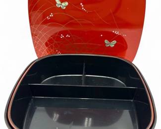 JapaneseStyle Lacquered Bento Box