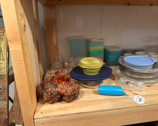 the Tupperware in the back left sold